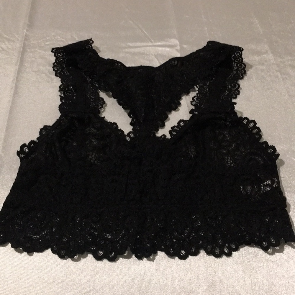 Laced Bra - Picture 3 of 6